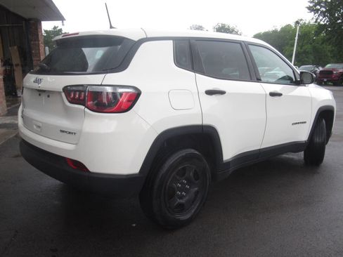 Used 2019 Jeep Compass Sport AWD/4WD image 5