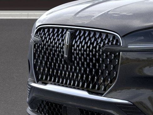 New 2026 Lincoln Aviator AWD image 17