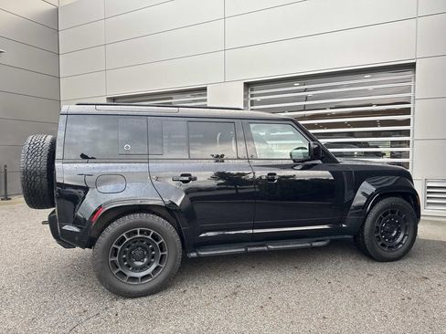 Certified 2026 Land Rover Defender 110 OCTA AWD/4WD image 7