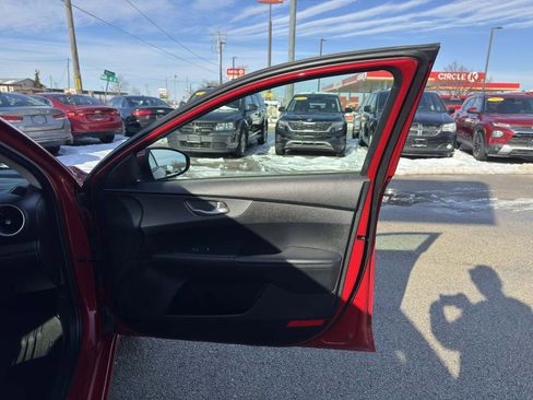 Used 2019 Kia Forte LXS image 23