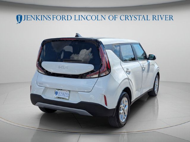 Used 2024 Kia Soul LX w/ Option Group 015 FWD image 6