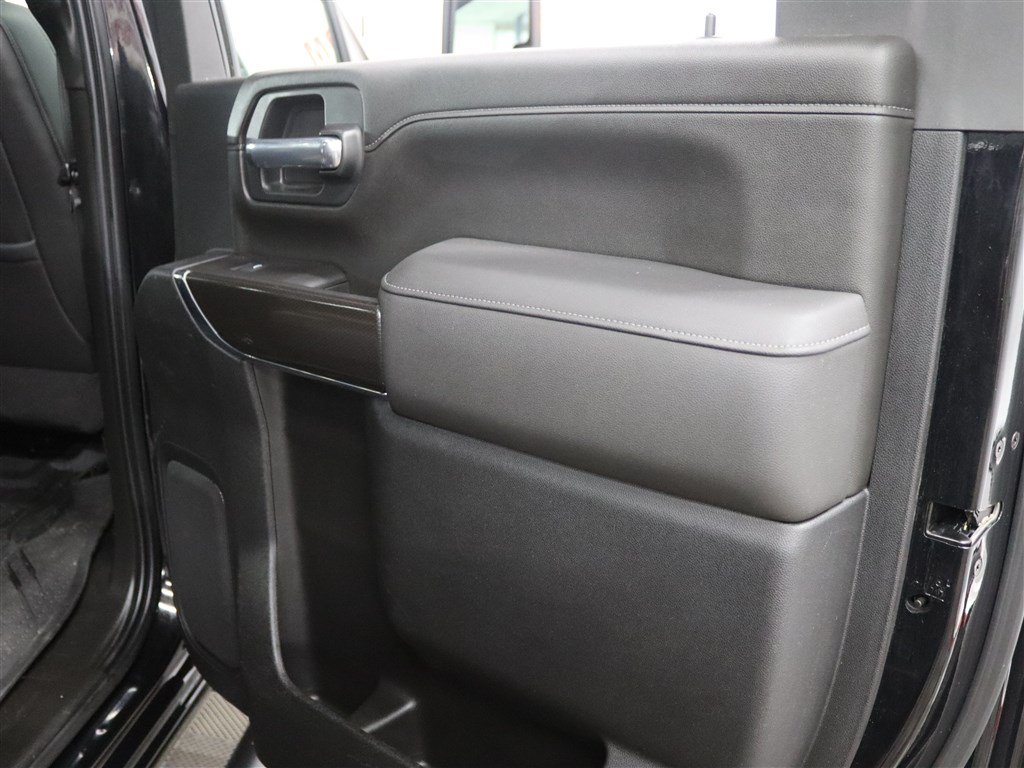 Used 2021 Chevrolet Silverado 2500 LTZ w/ Carhartt Edition AWD/4WD image 24