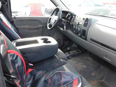 Used 2013 Chevrolet Silverado 1500 W/T w/ LS Package image 9