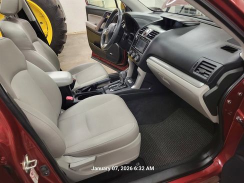 Used 2015 Subaru Forester 2.5i Limited image 10