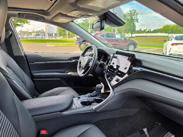 Used 2024 Toyota Camry SE w/ Cold Weather Package AWD/4WD image 11