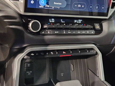Certified 2025 Toyota Tundra Platinum AWD/4WD image 32