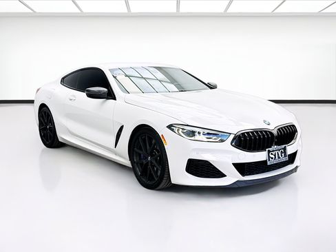 Used 2022 BMW M850i xDrive Coupe w/ Driving Assistance Package AWD/4WD image 3
