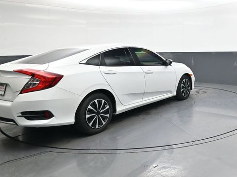 Used 2020 Honda Civic LX image 4