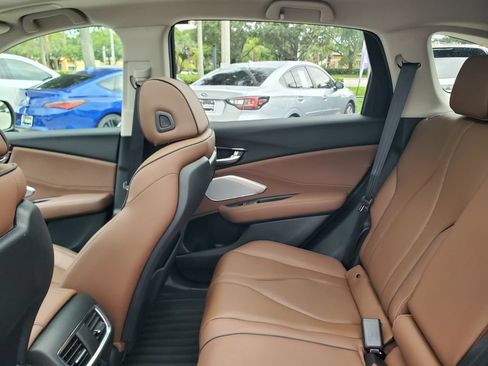 Used 2024 Acura RDX SH-AWD w/ Advance Package image 12