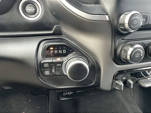 Used 2024 RAM 2500 Big Horn w/ Bed Utility Group image 31