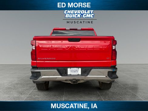 Used 2023 Chevrolet Silverado 1500 LT AWD/4WD image 4