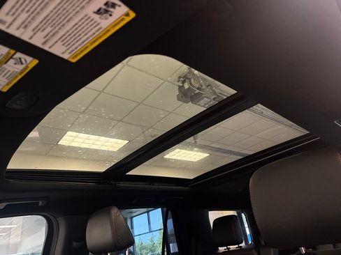 Used 2023 Ford Expedition Limited AWD/4WD image 19