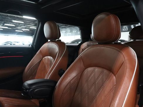 Used 2019 MINI Cooper S image 12