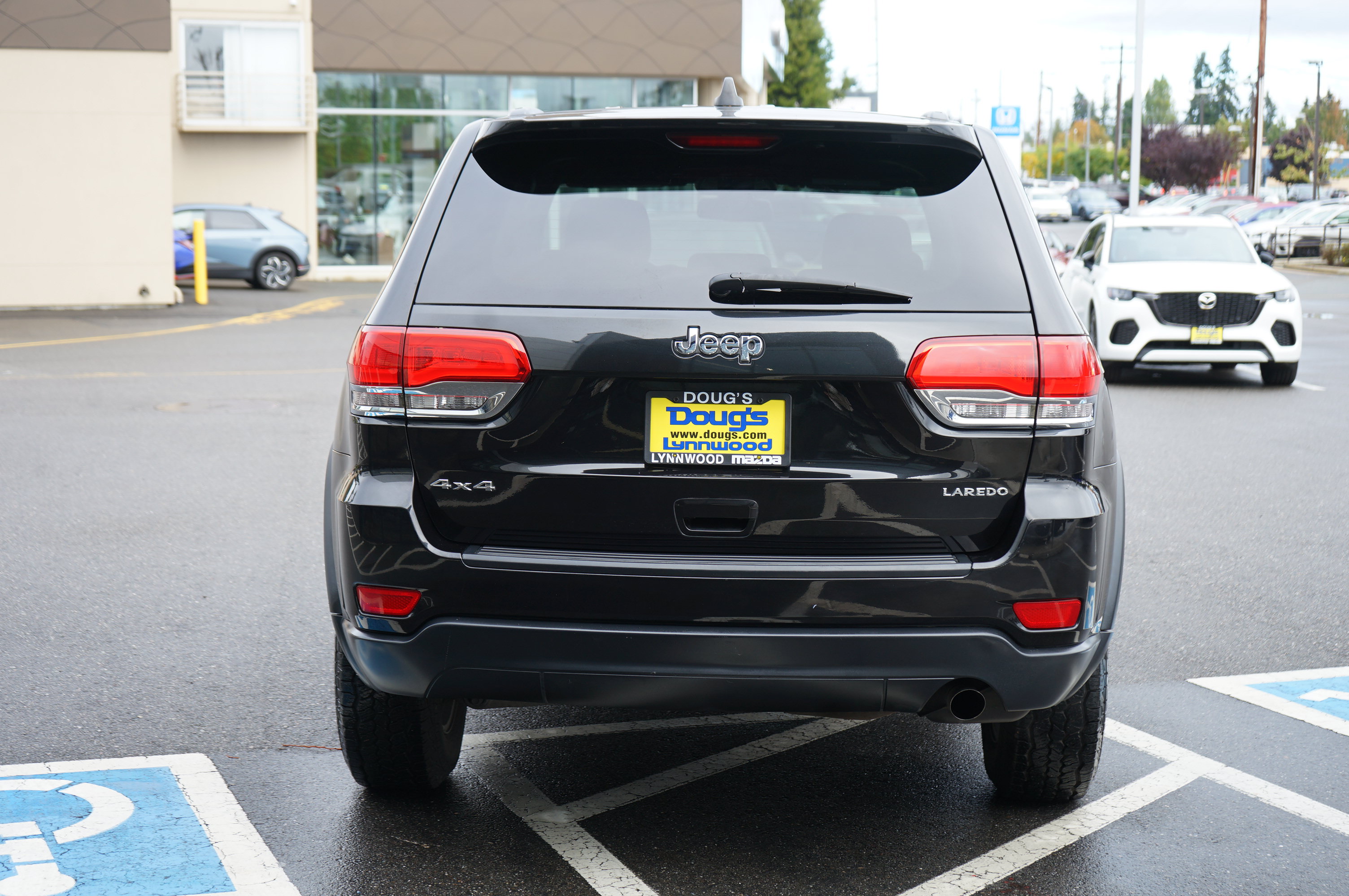 Used 2015 Jeep Grand Cherokee Laredo AWD/4WD image 5