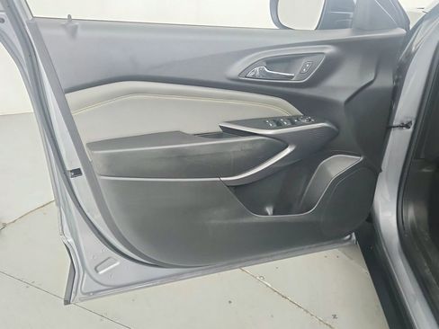 Used 2024 Chevrolet Trax ACTIV w/ Sunroof Package FWD image 16