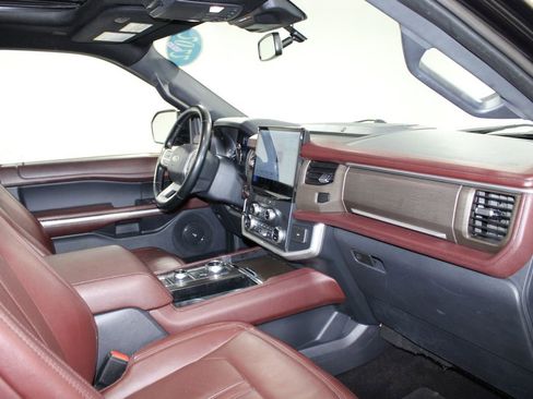 Used 2022 Ford Expedition Limited AWD/4WD image 30