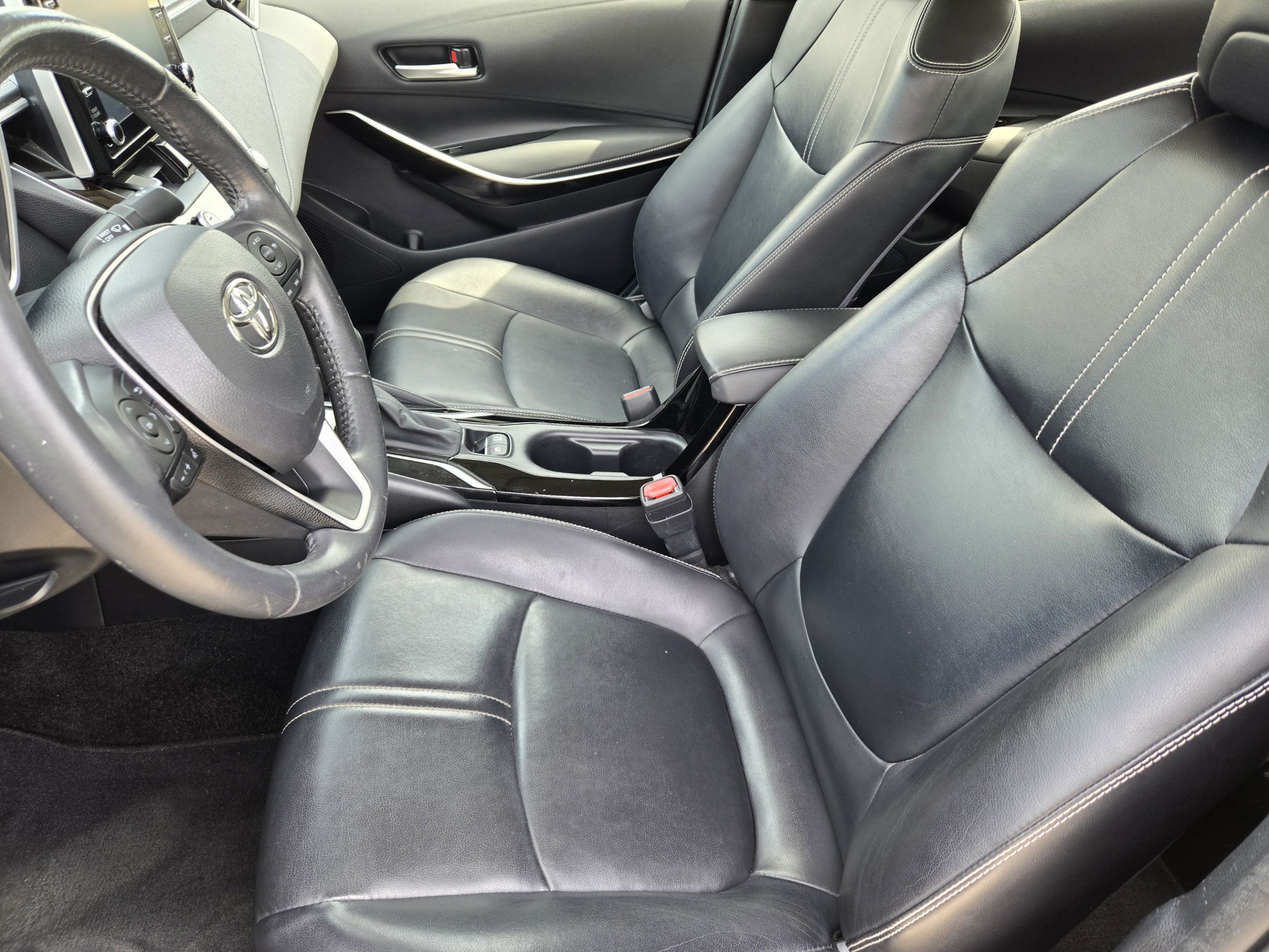 Used 2020 Toyota Corolla XLE FWD image 9