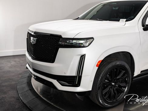 Used 2021 Cadillac Escalade Sport w/ Driver Assist Tech Package image 7