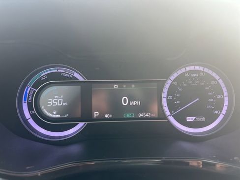 Used 2022 Kia Niro LX image 25