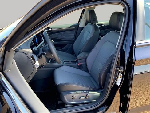 New 2026 Volkswagen Jetta SEL FWD image 9