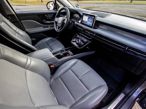 Used 2021 Lincoln Corsair Reserve AWD/4WD image 21