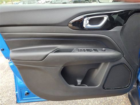 New 2026 Jeep Compass Latitude image 16