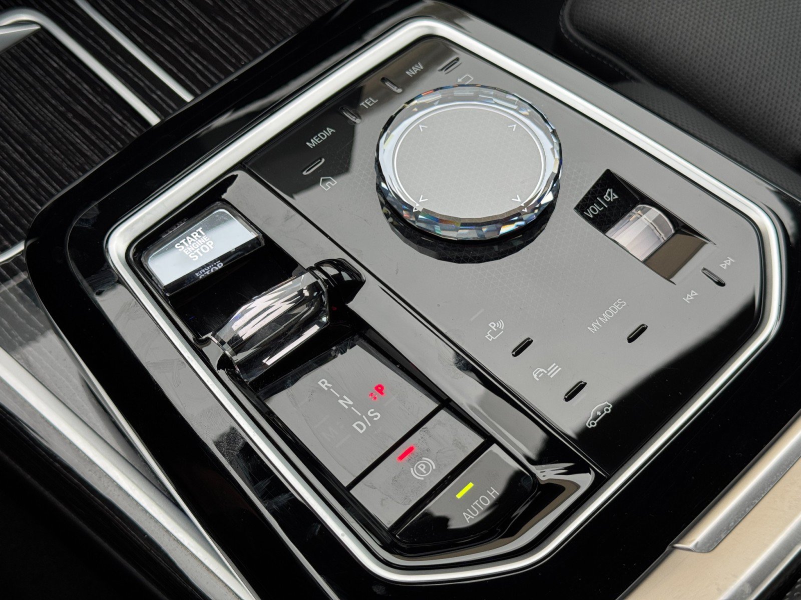 Used 2023 BMW 740i RWD image 38
