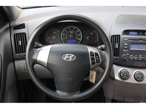 Used 2010 Hyundai Elantra GLS FWD image 7
