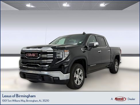 Used 2025 GMC Sierra 1500 SLT AWD/4WD image 1