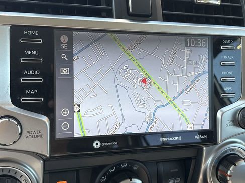 Used 2020 Toyota 4Runner SR5 Premium image 16