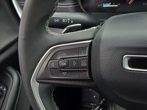 Certified 2023 Jeep Grand Cherokee Laredo X AWD/4WD image 21