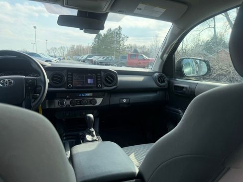 Used 2023 Toyota Tacoma SR AWD/4WD image 44