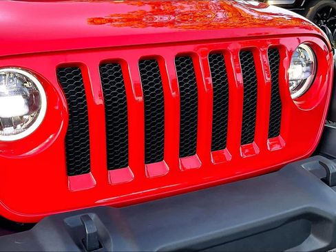 Used 2023 Jeep Wrangler Sport S image 29