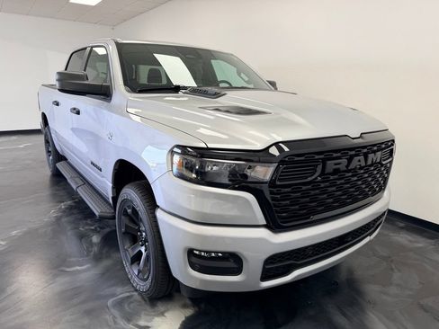 New 2026 RAM 1500 Express AWD/4WD image 26