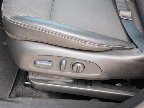Used 2023 Buick Encore GX Select w/ Sport Touring Package FWD image 14