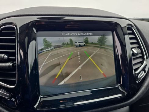 Used 2021 Jeep Compass Limited w/ Sun and Sound Group AWD/4WD image 29