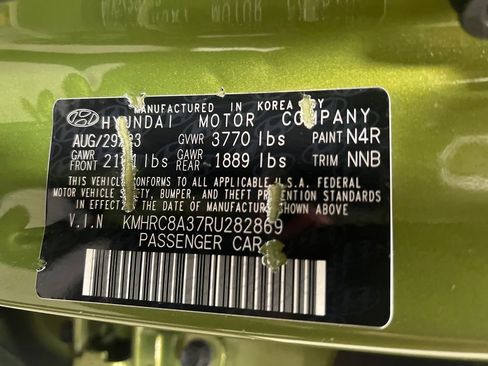 Used 2024 Hyundai Venue SEL FWD image 32