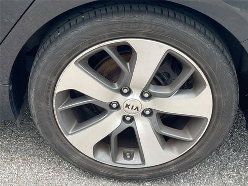 Used 2019 Kia Optima S w/ S Panoramic Sunroof Package FWD image 9