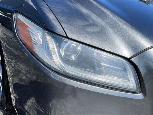 Used 2018 Lincoln Continental Reserve w/ Continental Climate Package image 34