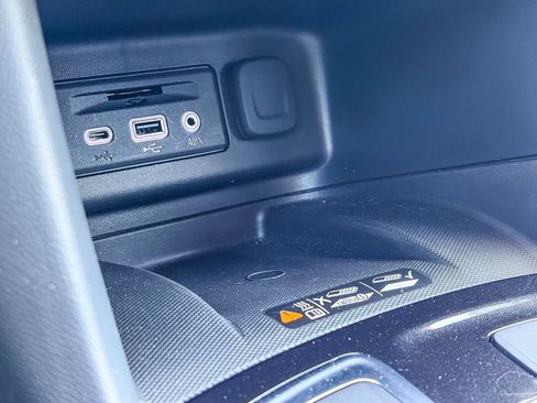 Used 2024 Chevrolet Equinox Premier w/ LPO, Floor Liner Package AWD/4WD image 33