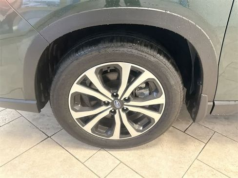 Used 2024 Subaru Forester Limited image 13