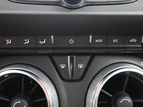 Used 2021 Chevrolet Camaro LS RWD image 16