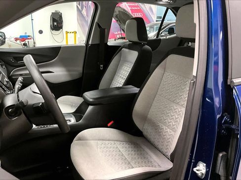 Used 2023 Chevrolet Equinox LS image 11
