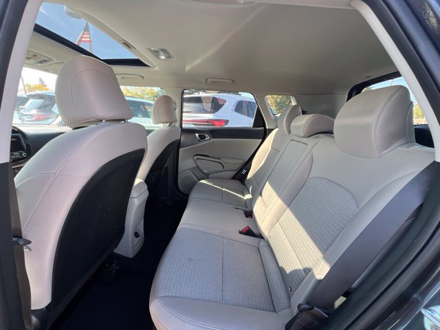 Used 2022 Kia Soul EX FWD image 16