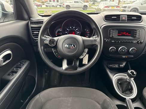Used 2016 Kia Soul image 19