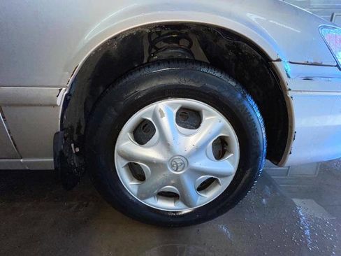 Used 2001 Toyota Camry CE image 19