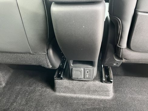 Used 2023 Chevrolet TrailBlazer RS w/ Sun and Liftgate Package image 15