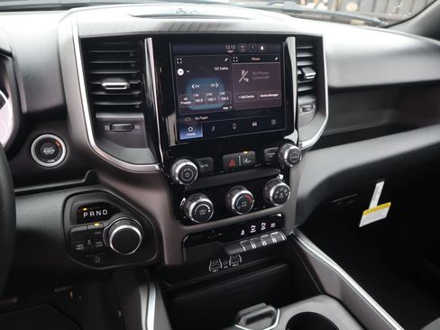 New 2026 RAM 1500 Express AWD/4WD image 5