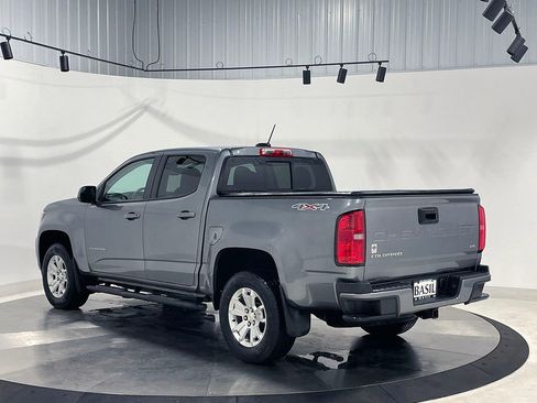 Used 2022 Chevrolet Colorado LT w/ LT Convenience Package AWD/4WD image 16