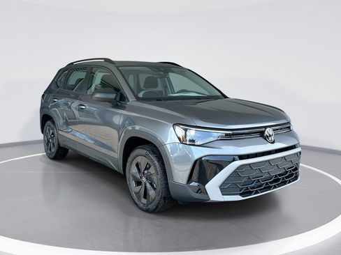 Used 2025 Volkswagen Taos S image 1